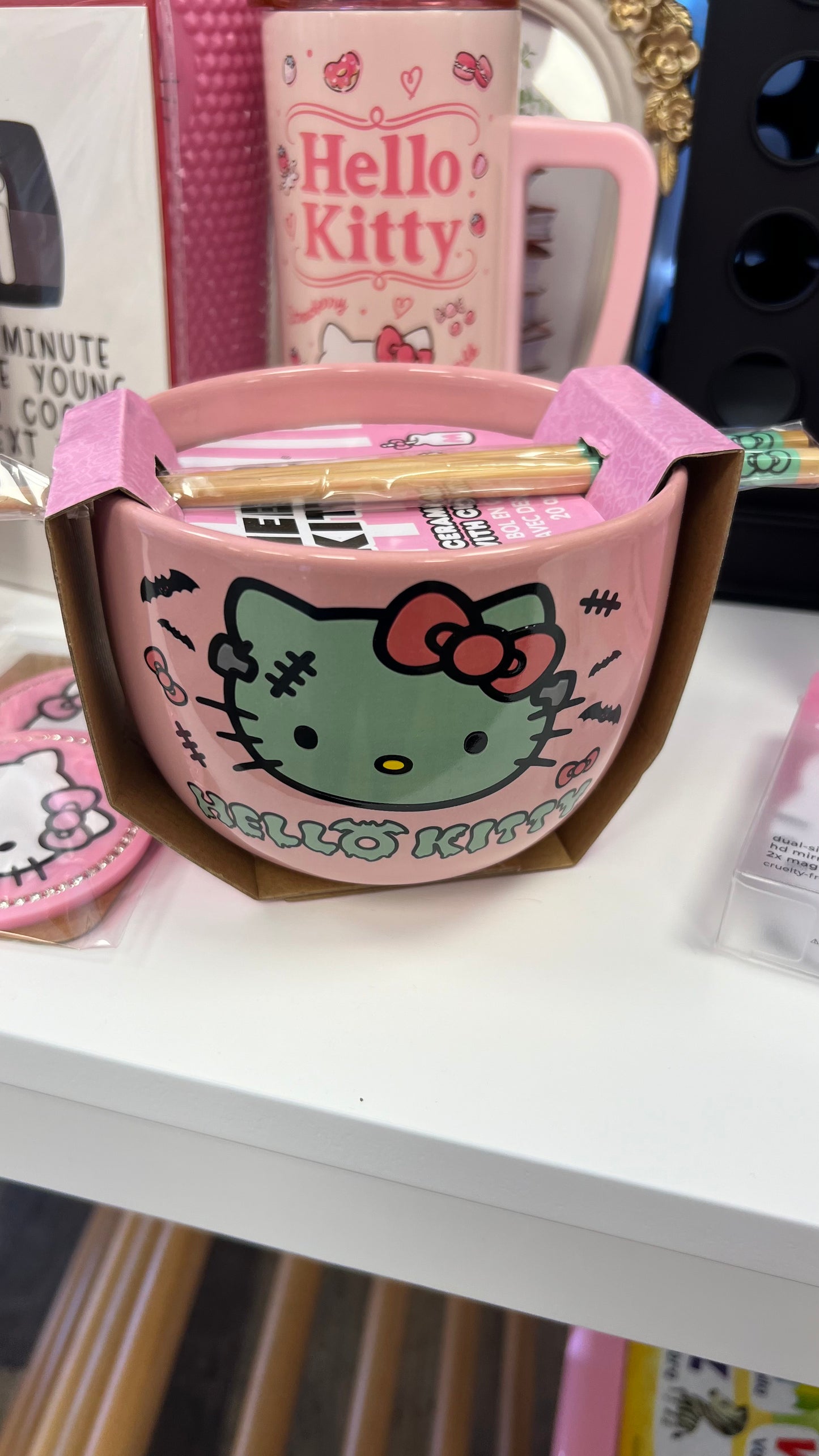 hello kitty halloween noodle bowl