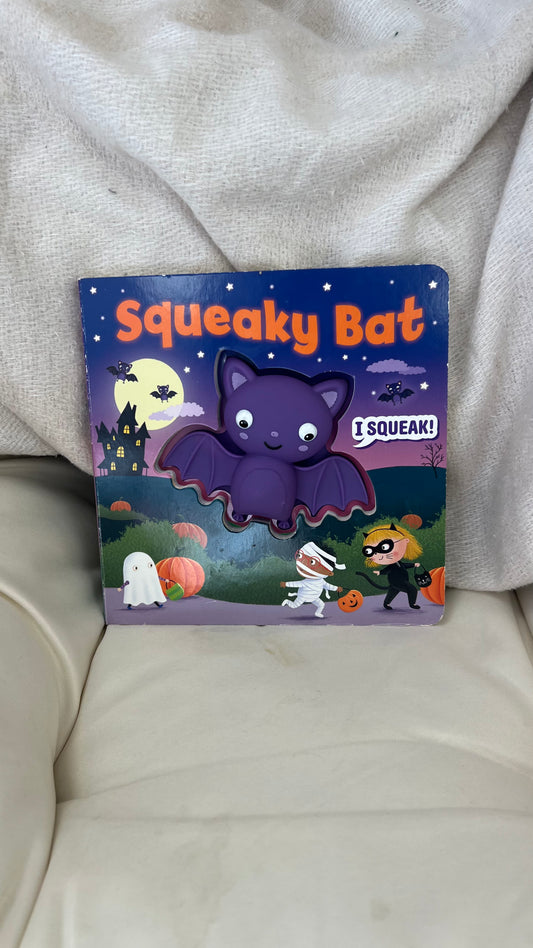 HALLOWEEN BAT BOOK