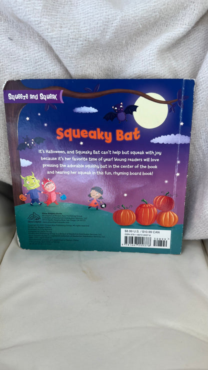 HALLOWEEN BAT BOOK