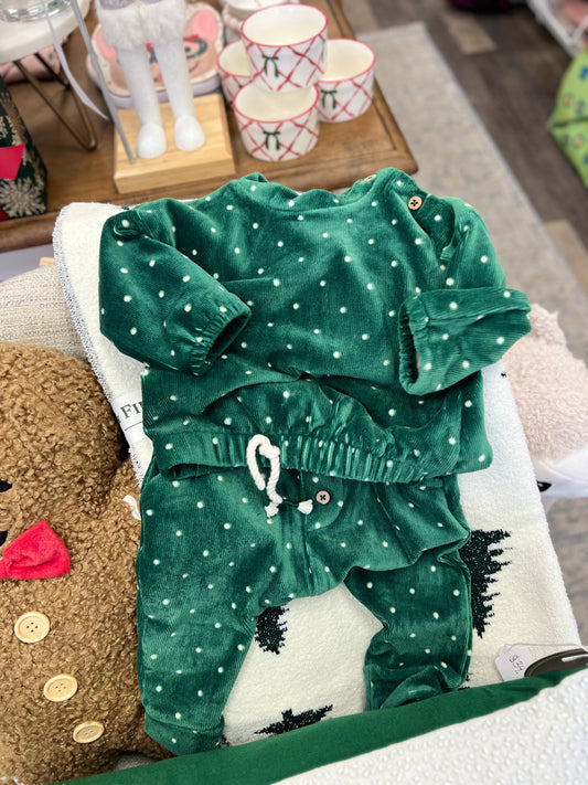 GREEN TWO PIECE OUTFIT FOR GIRLS